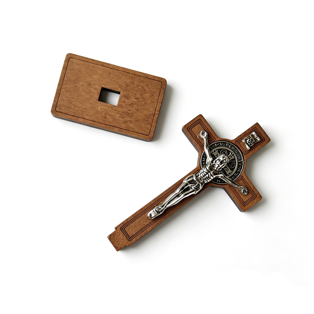 St Benedict Standing Crucifix  - Home Decor Nz recension och pris