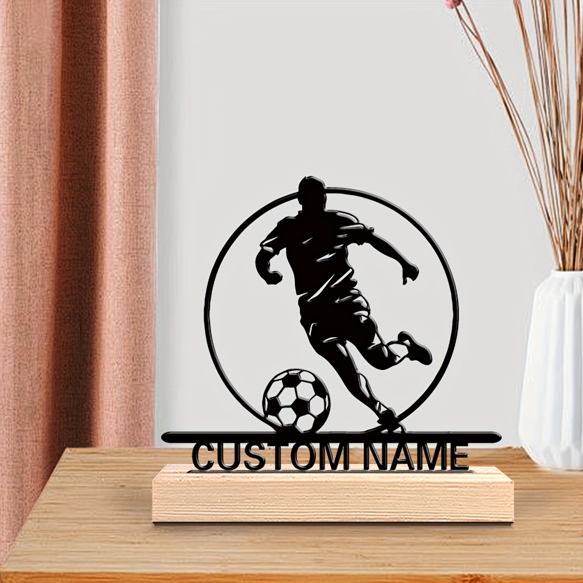 Custom Soccer Player Metal Sta - Home Decor Unique recension och pris